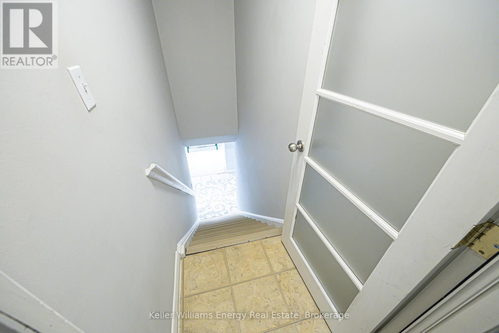 812 Douglas Avenue, Pickering, Ontario  L1W 1N3 - Photo 35 - E13570396