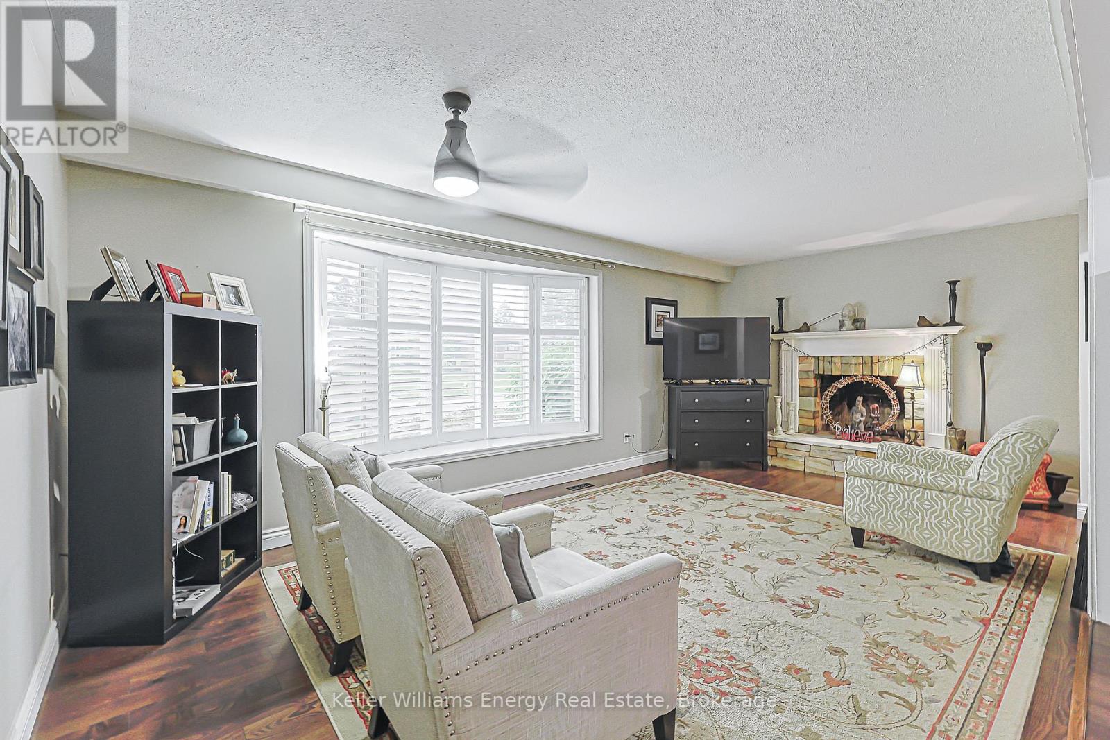 812 Douglas Avenue, Pickering, Ontario  L1W 1N3 - Photo 6 - E13570396
