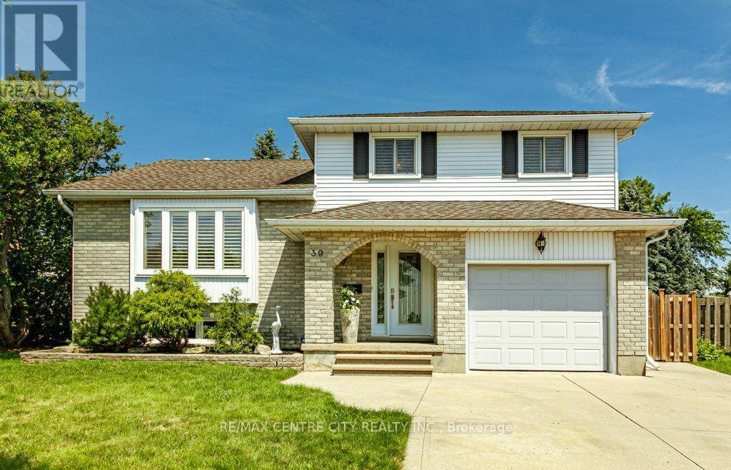 39 Bonnybank Court, Kitchener, Ontario  N2E 3B9 - Photo 1 - X13570340