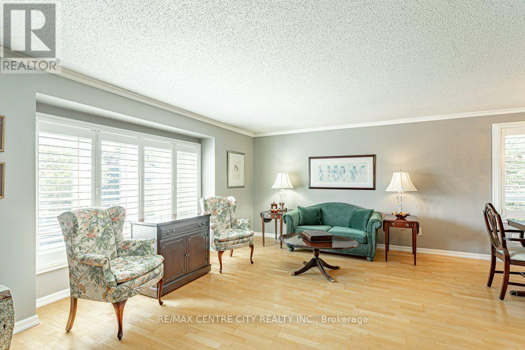 39 Bonnybank Court, Kitchener, Ontario  N2E 3B9 - Photo 10 - X13570340