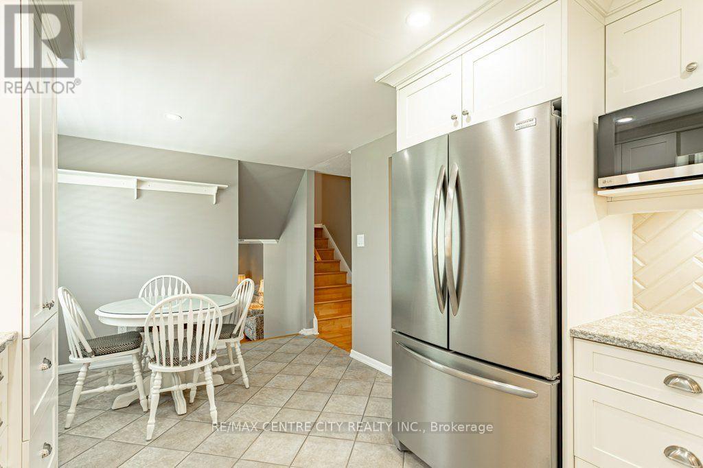 39 Bonnybank Court, Kitchener, Ontario  N2E 3B9 - Photo 17 - X13570340