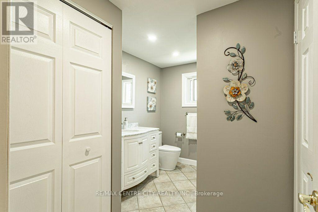 39 Bonnybank Court, Kitchener, Ontario  N2E 3B9 - Photo 18 - X13570340