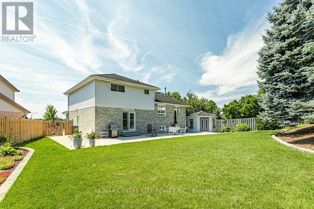 39 Bonnybank Court, Kitchener, Ontario  N2E 3B9 - Photo 30 - X13570340