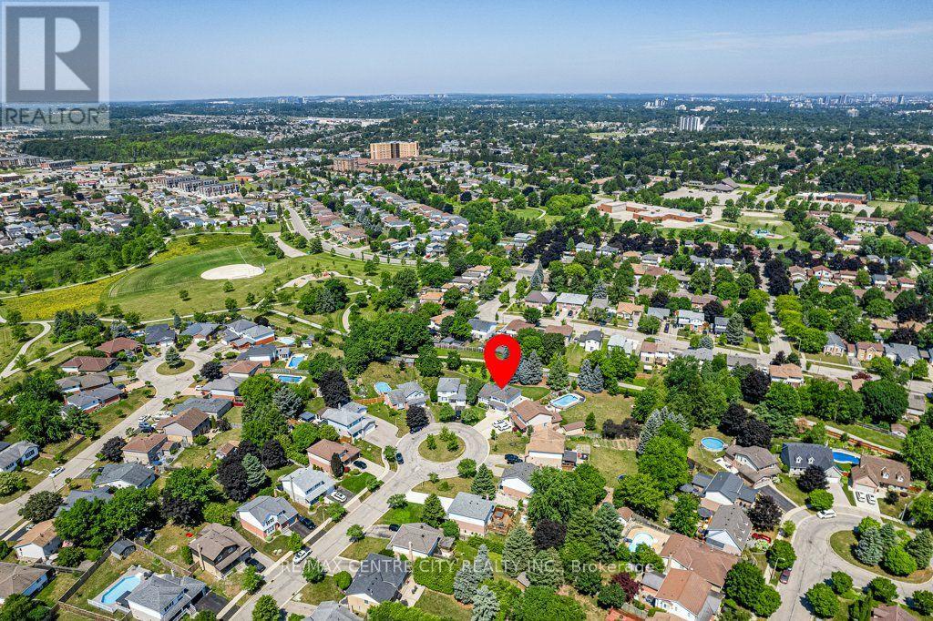 39 Bonnybank Court, Kitchener, Ontario  N2E 3B9 - Photo 33 - X13570340