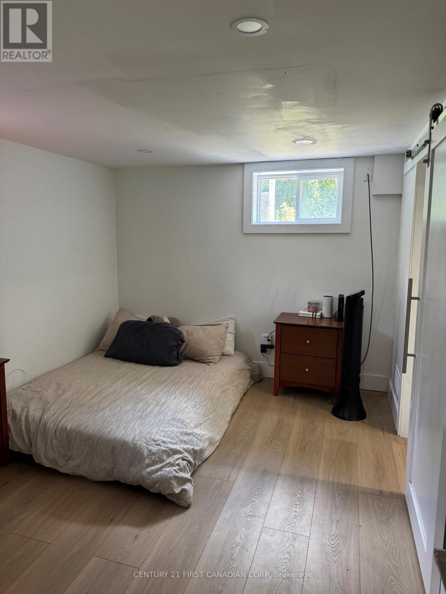 Lower - 142 Highbury Avenue, London East, Ontario  N5Z 2W4 - Photo 11 - X13570360