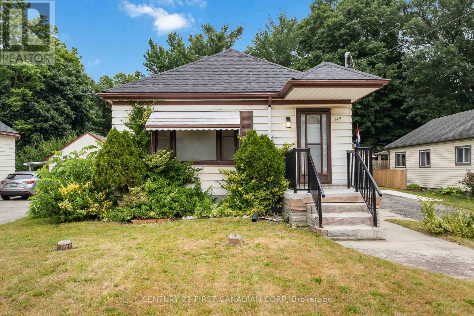 Lower - 142 Highbury Avenue, London East, Ontario  N5Z 2W4 - Photo 2 - X13570360
