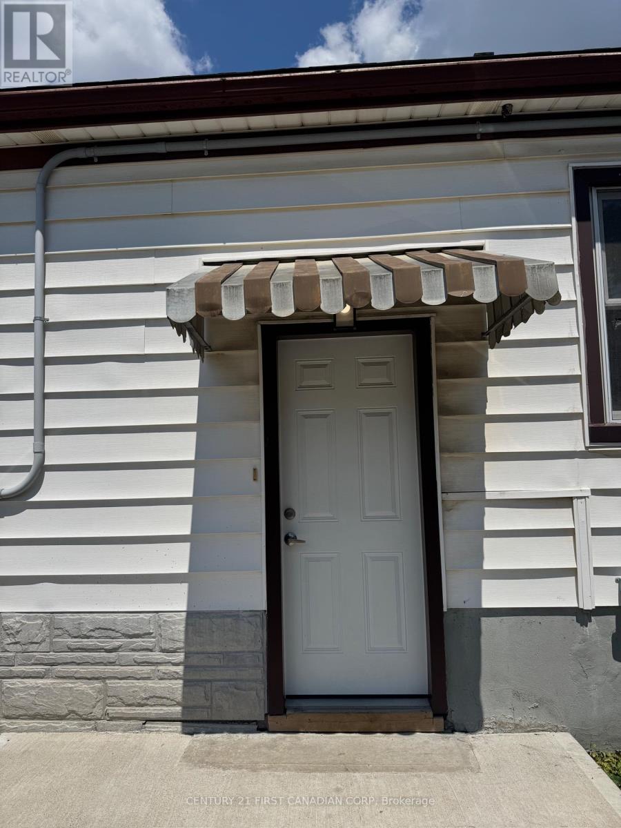 Lower - 142 Highbury Avenue, London East, Ontario  N5Z 2W4 - Photo 3 - X13570360