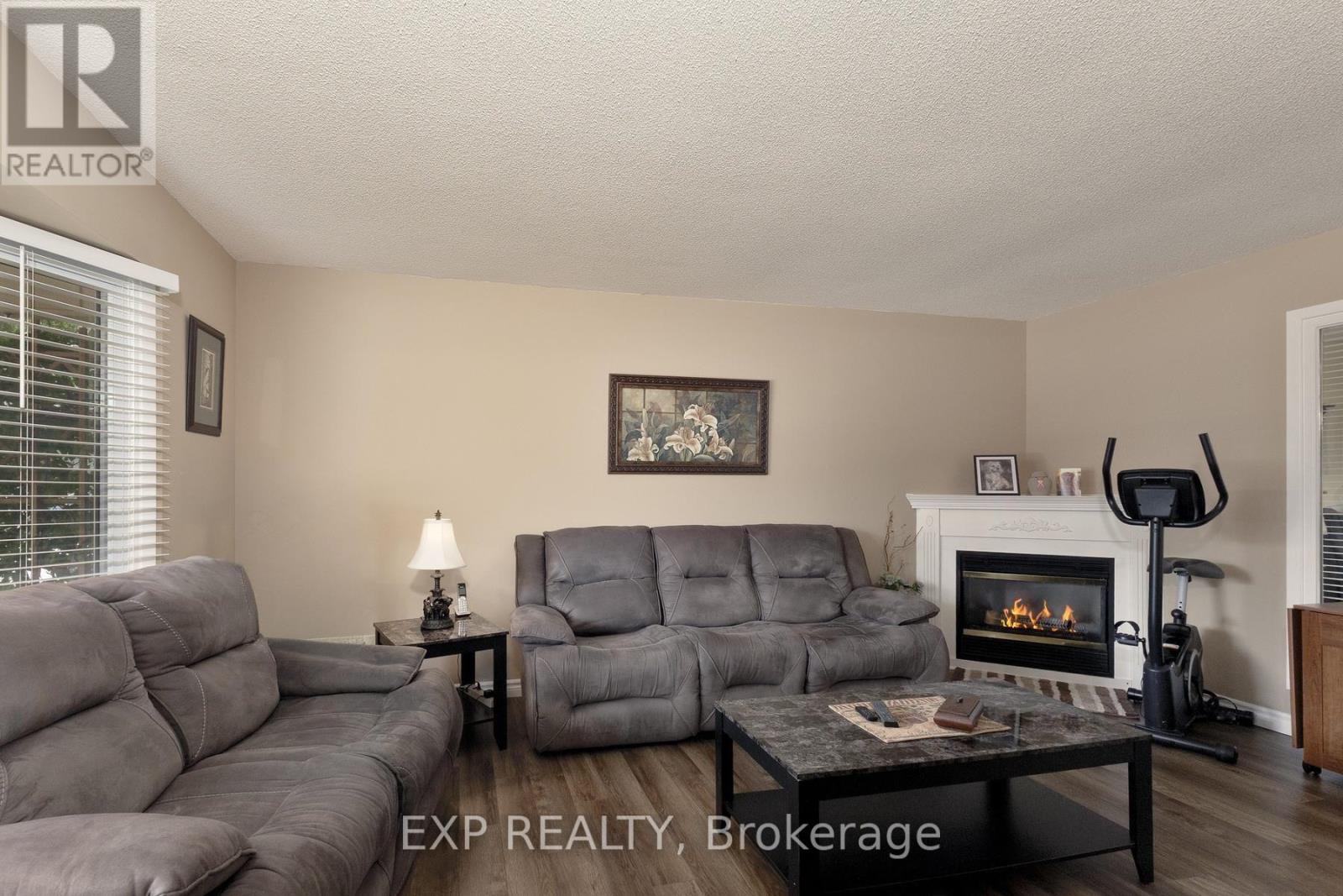 69 Hawkins Crescent, Tillsonburg, Ontario  N4G 5K7 - Photo 12 - X13570366