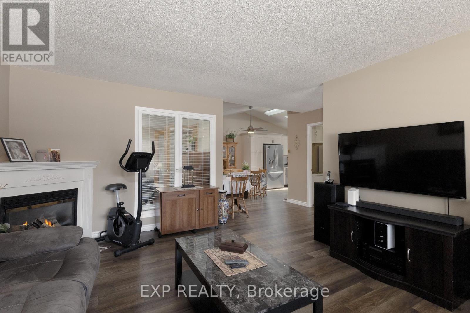 69 Hawkins Crescent, Tillsonburg, Ontario  N4G 5K7 - Photo 13 - X13570366