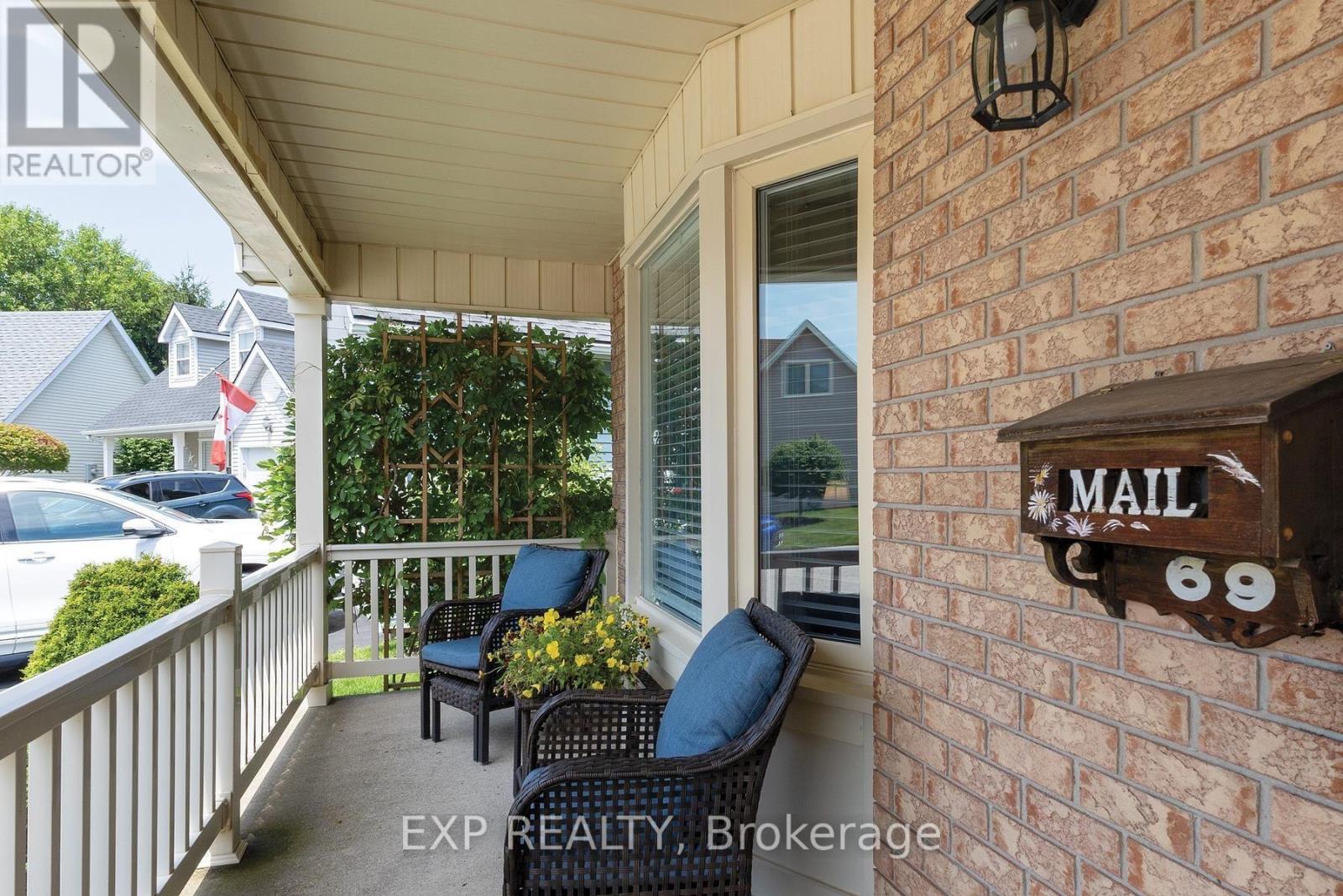 69 Hawkins Crescent, Tillsonburg, Ontario  N4G 5K7 - Photo 3 - X13570366