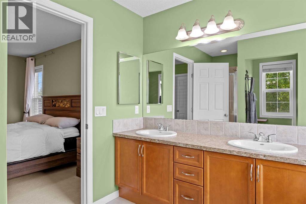 298 Silverado Plains Close Sw, Calgary, Alberta  T2X 0J2 - Photo 26 - A2328127