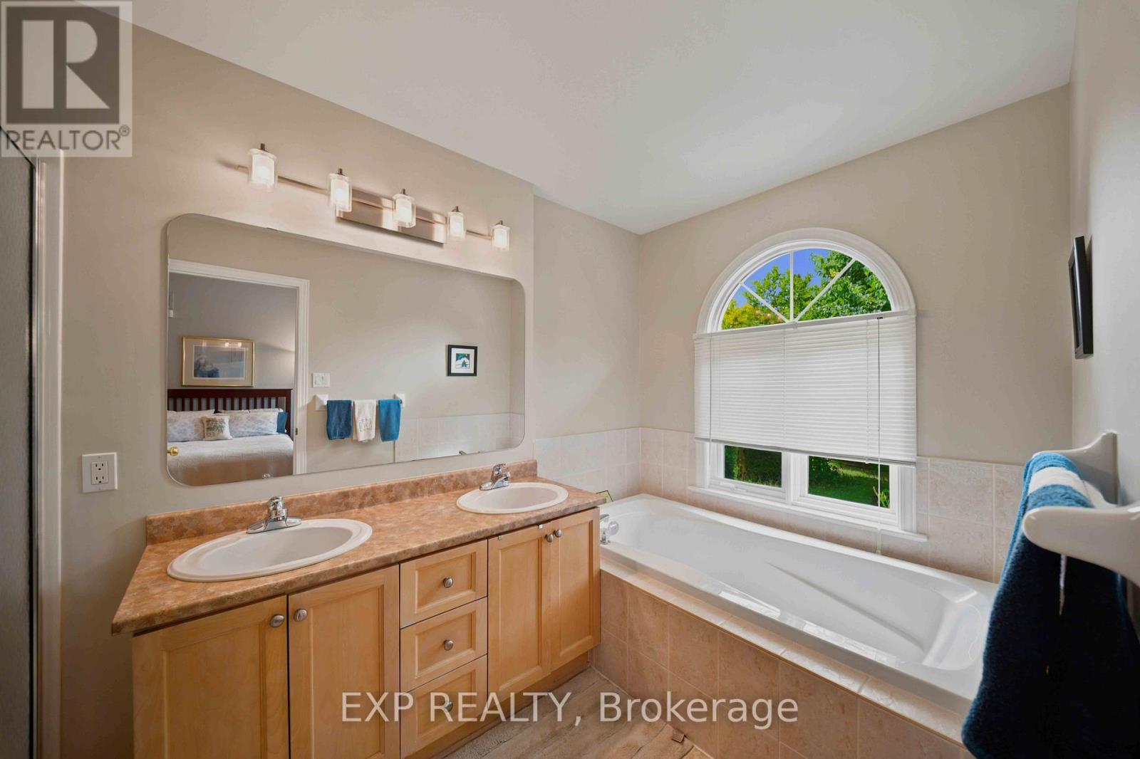 805 Hot Springs Way, Ottawa, Ontario  K1V 1R9 - Photo 14 - X13570406