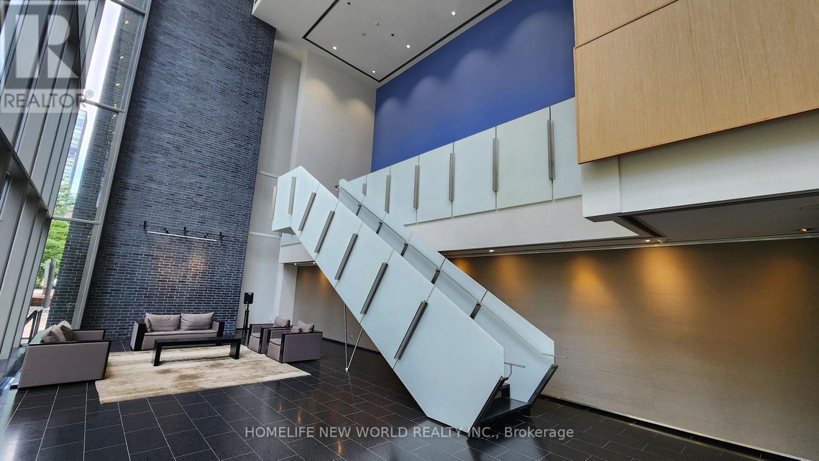 2507 - 33 Charles Street E, Toronto, Ontario  M4Y 0A2 - Photo 3 - C13570348