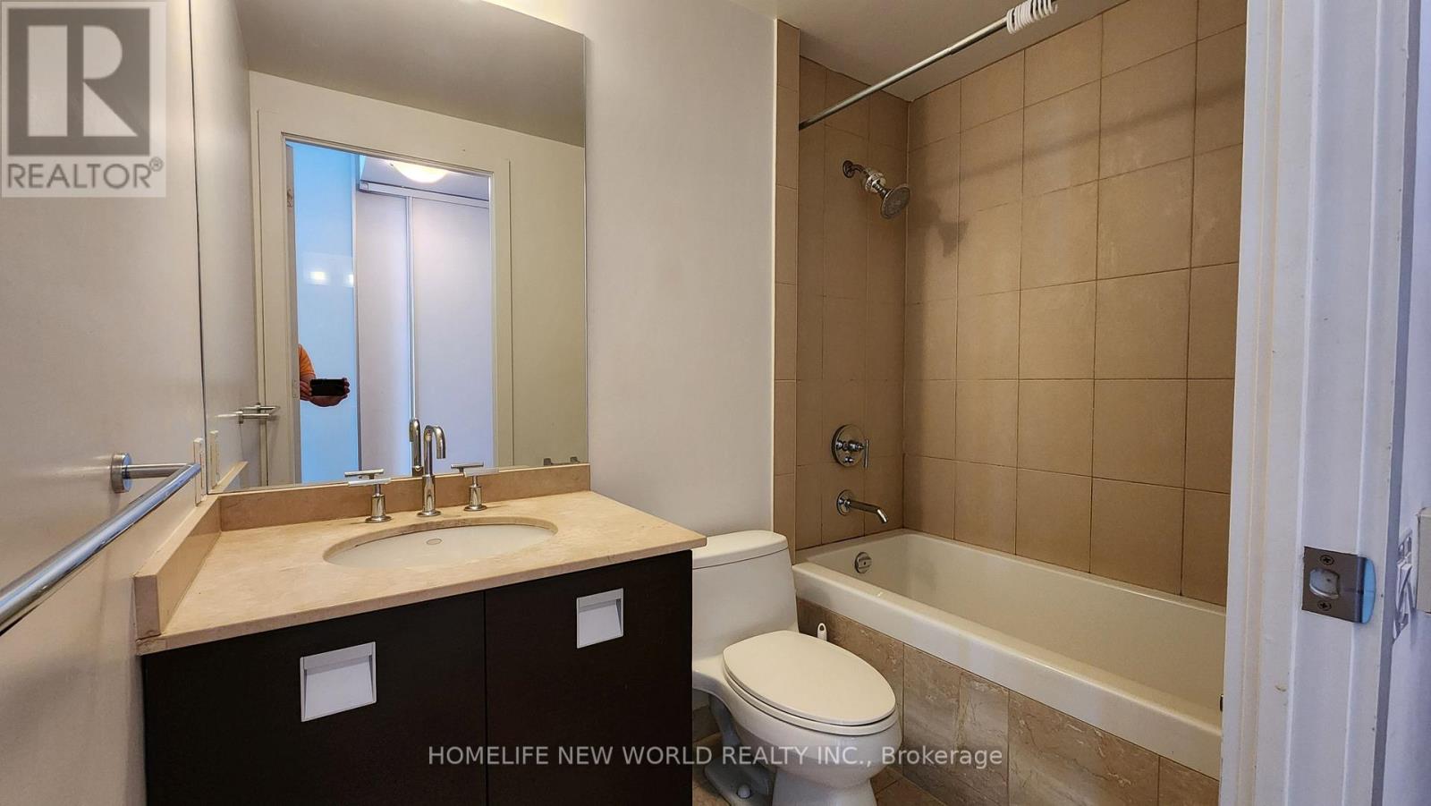 2507 - 33 Charles Street E, Toronto, Ontario  M4Y 0A2 - Photo 8 - C13570348