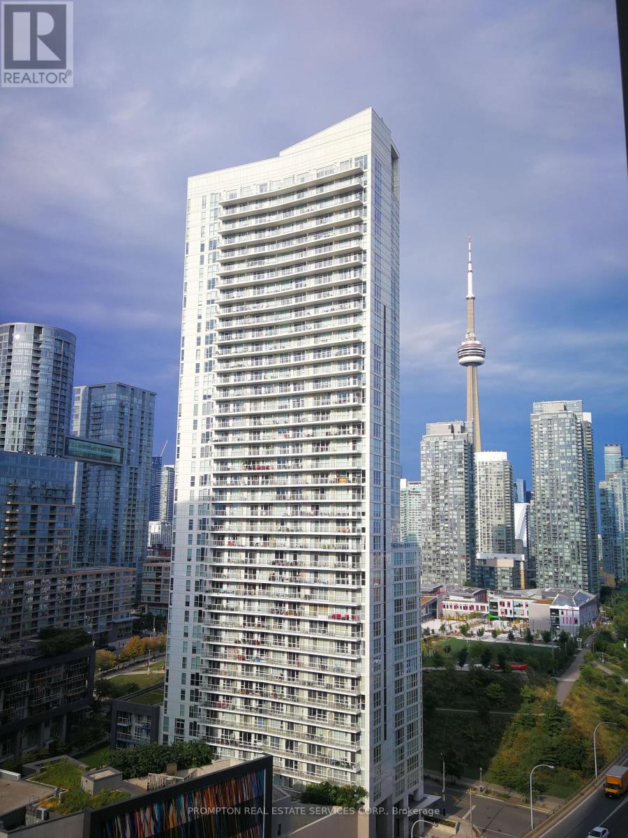 2009 - 17 Bathurst Street, Toronto, Ontario  M6A 2E1 - Photo 1 - C13570372