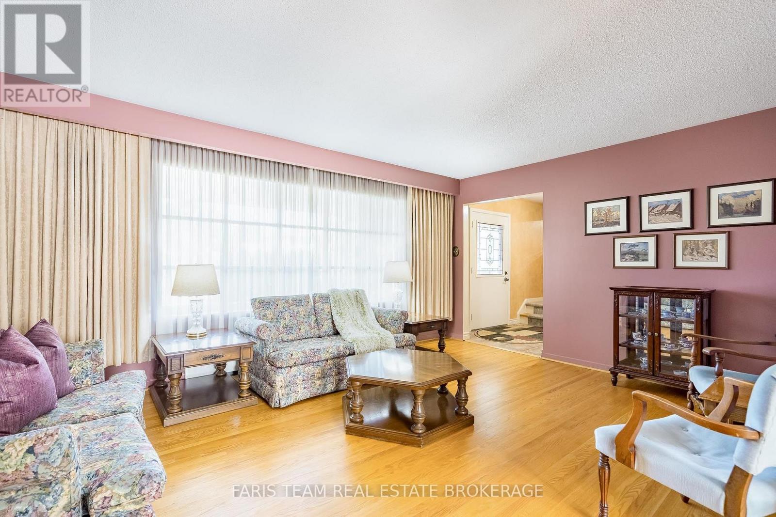 51 Davies Crescent, Barrie, Ontario L4M 2M4 - Photo 17 - S13570378