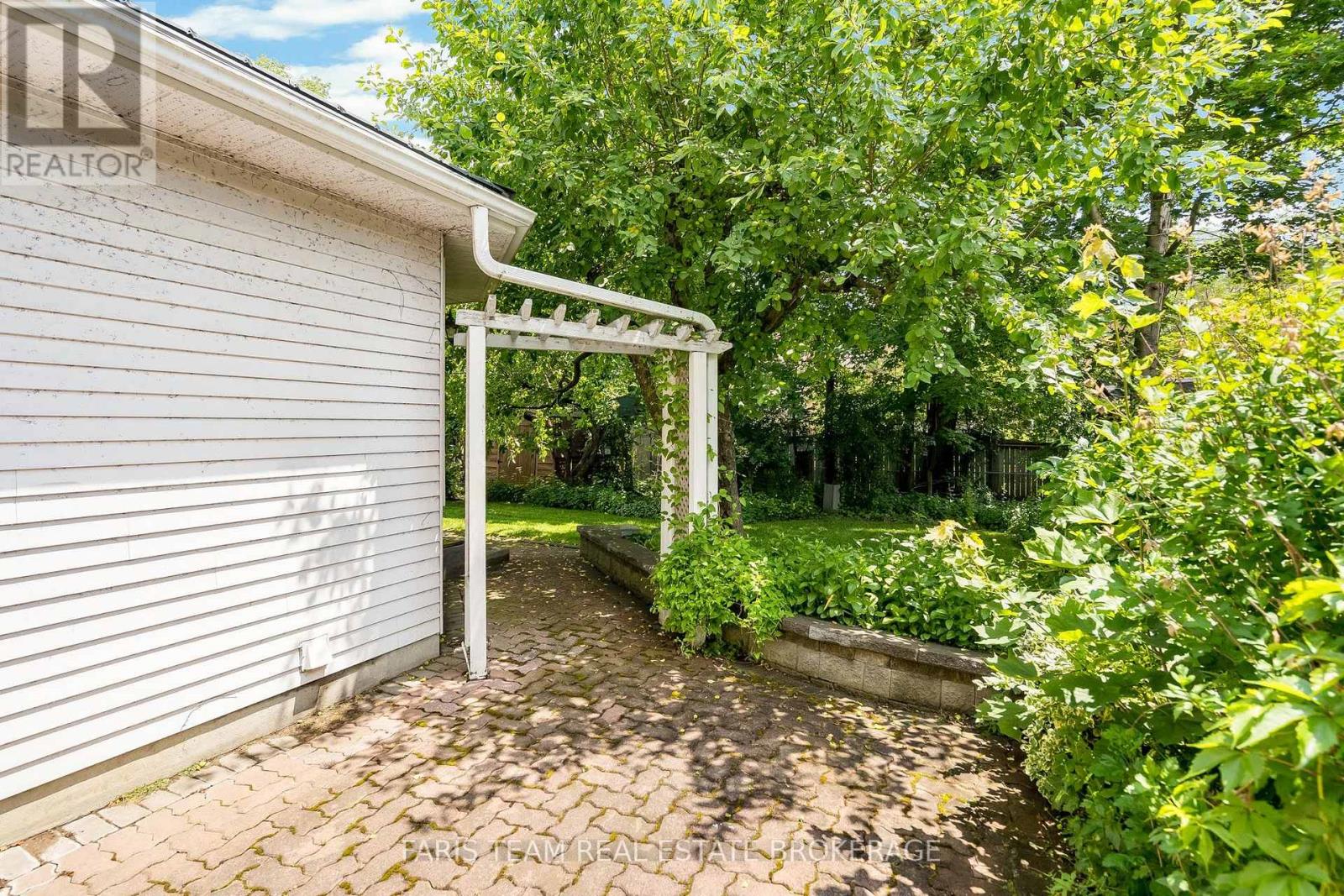 51 Davies Crescent, Barrie, Ontario L4M 2M4 - Photo 32 - S13570378