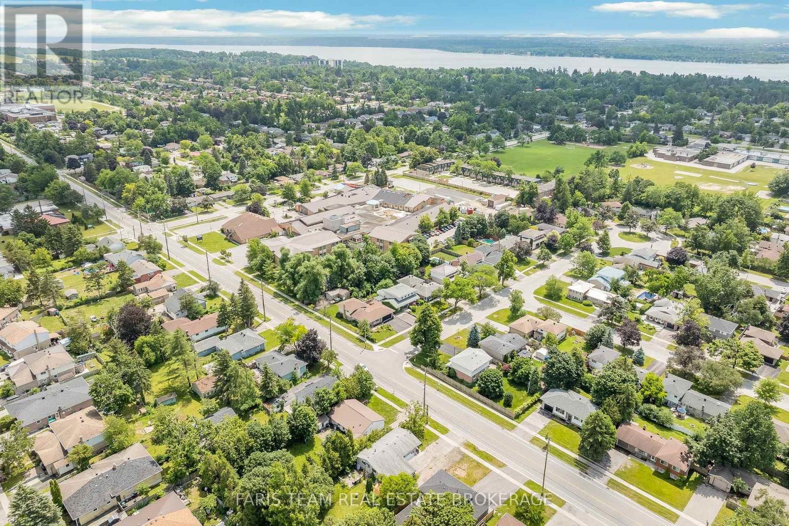51 Davies Crescent, Barrie, Ontario L4M 2M4 - Photo 39 - S13570378