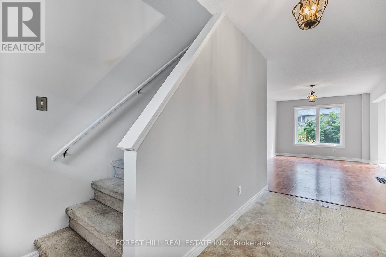 57 Michael Crescent, Barrie, Ontario L4M 6Z2 - Photo 10 - S13570382