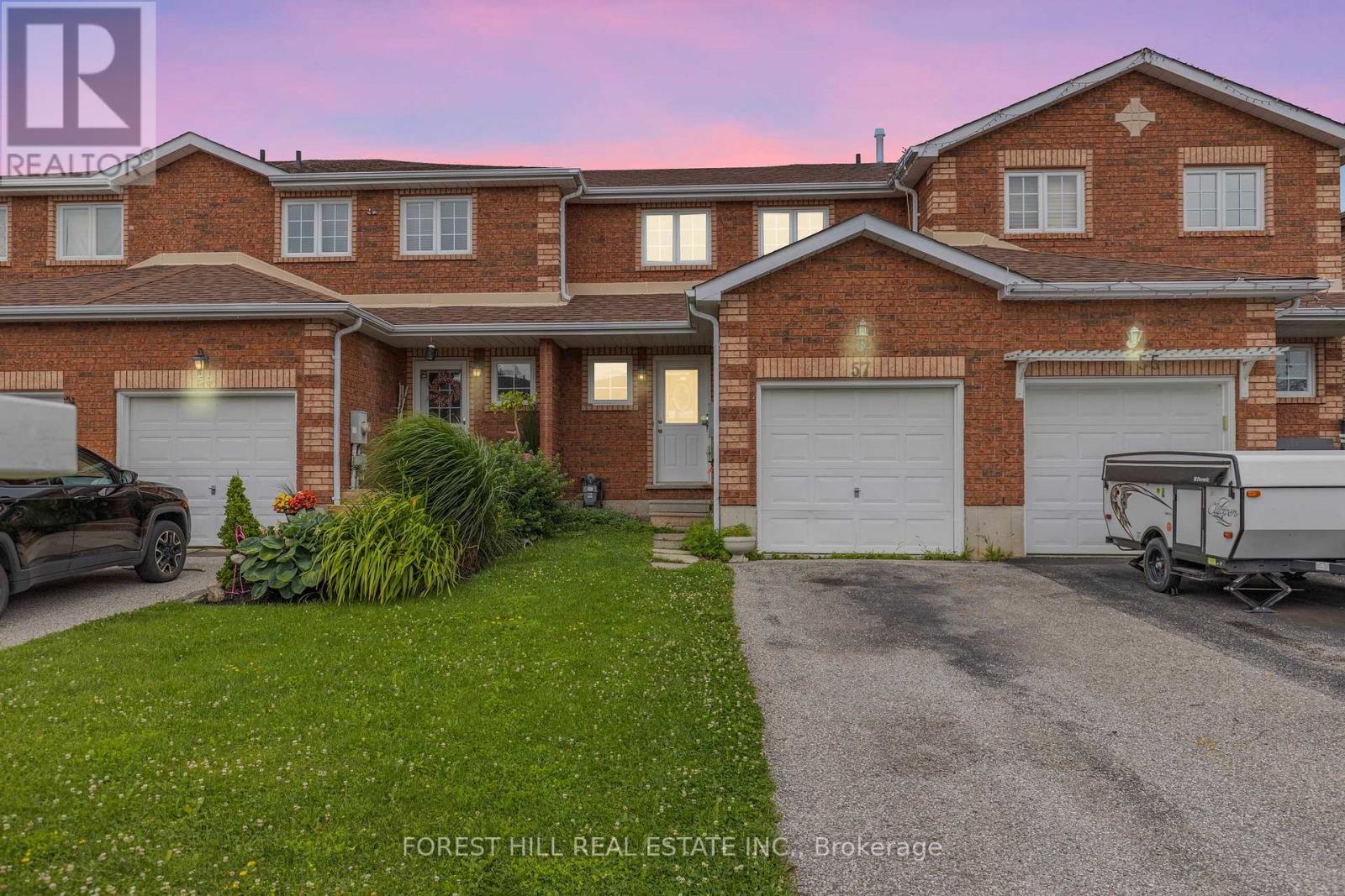 57 Michael Crescent, Barrie, Ontario L4M 6Z2 - Photo 2 - S13570382