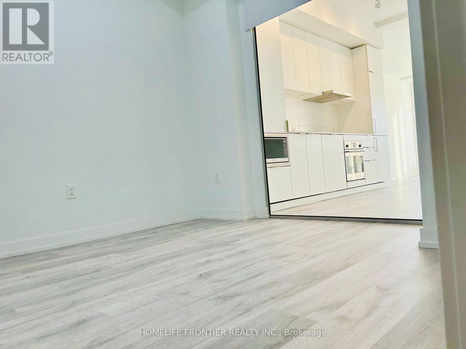 N835 - 7 Golden Lion Heights, Toronto, Ontario  M2M 0C1 - Photo 3 - C13570500
