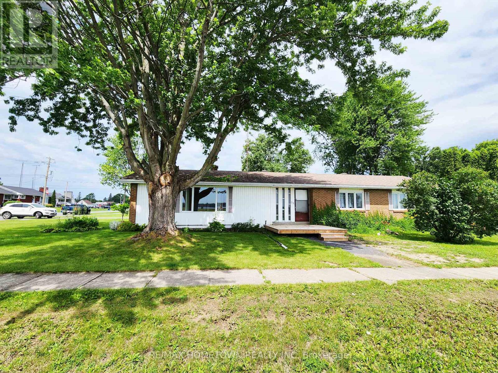 38 Elizabeth Drive, South Dundas, Ontario K0E 1K0 - Photo 3 - X13570448