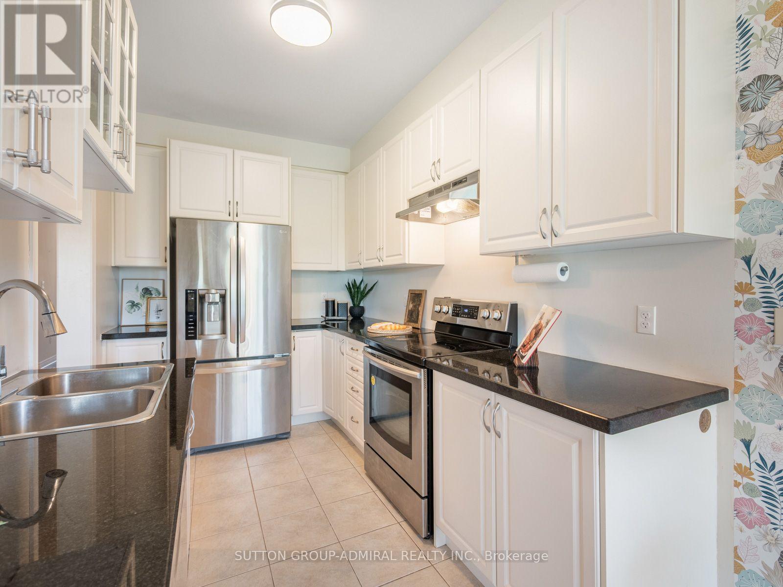 119 Walter Sinclair Court, Richmond Hill, Ontario  L4E 0X4 - Photo 14 - N13570592