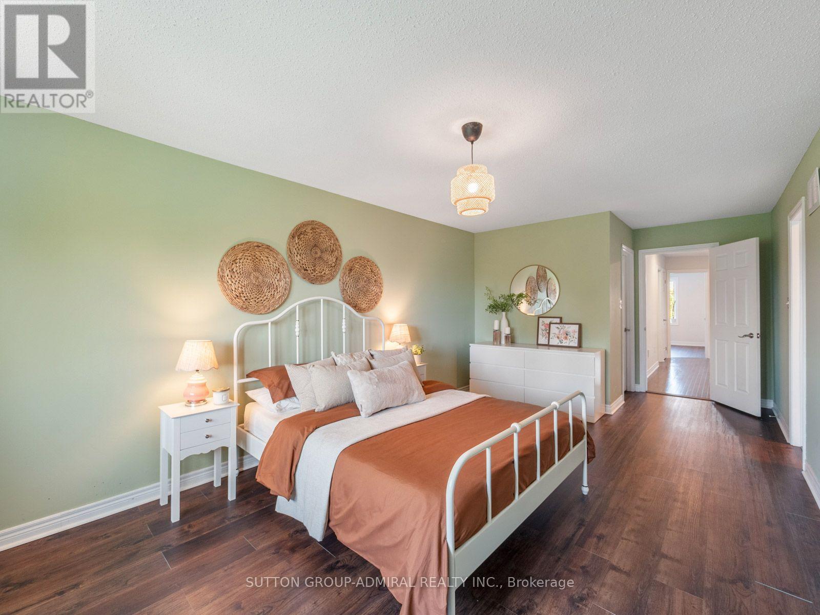 119 Walter Sinclair Court, Richmond Hill, Ontario  L4E 0X4 - Photo 21 - N13570592