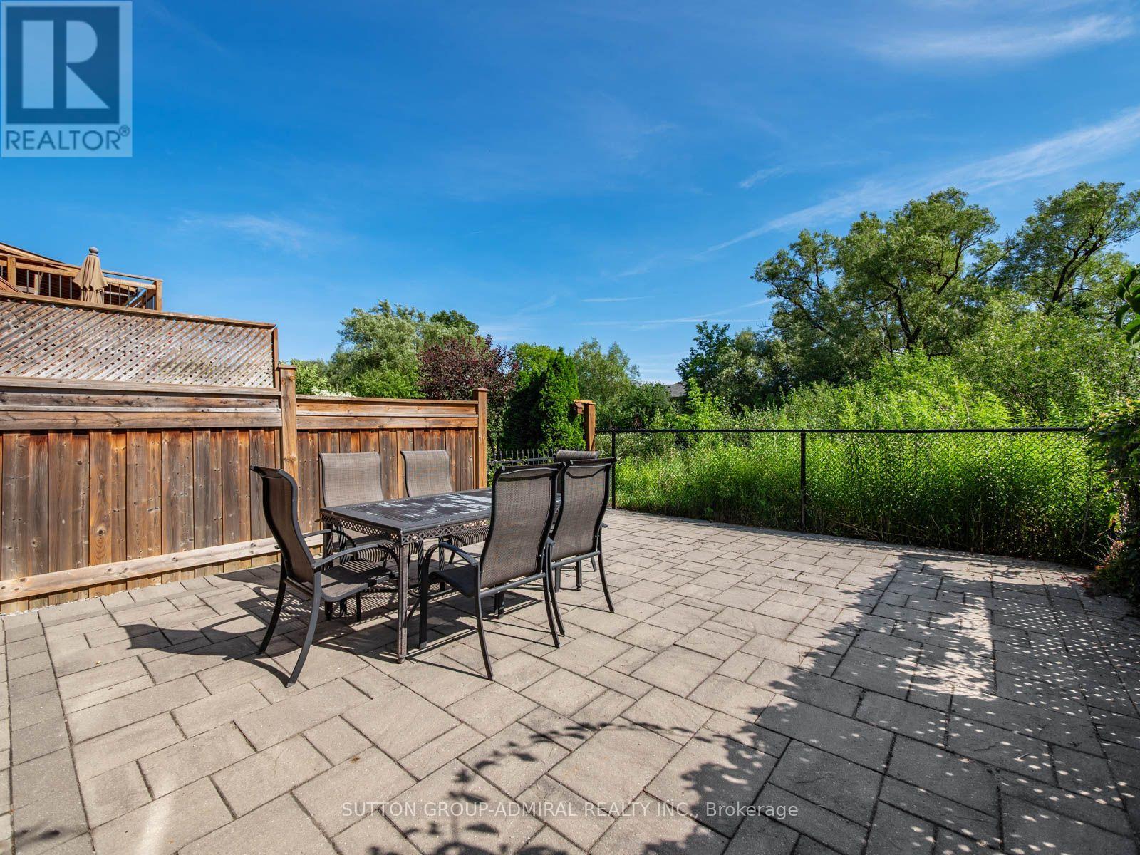 119 Walter Sinclair Court, Richmond Hill, Ontario  L4E 0X4 - Photo 40 - N13570592