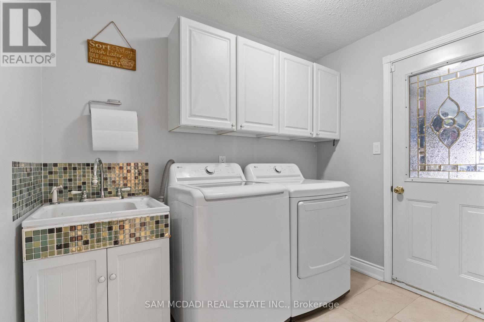 14 Palermo Court, Brampton, Ontario  L6Z 3G1 - Photo 17 - W13570462