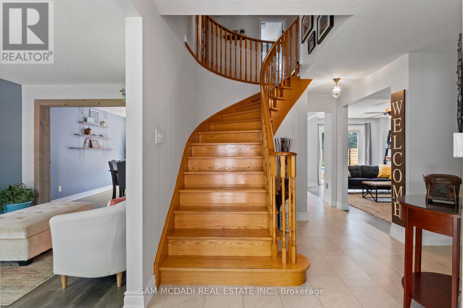 14 Palermo Court, Brampton, Ontario  L6Z 3G1 - Photo 4 - W13570462