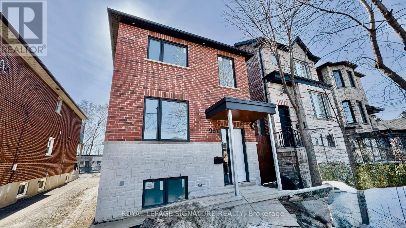 2 - 981 GLENCAIRN AVENUE, Toronto (Yorkdale-Glen Park)