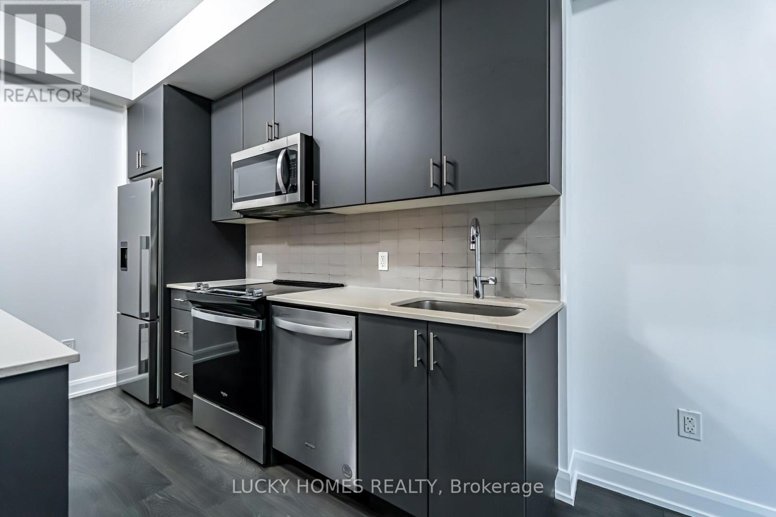 315 - 3220 William Coltson Avenue, Oakville, Ontario  L6H 7X9 - Photo 8 - W13570508
