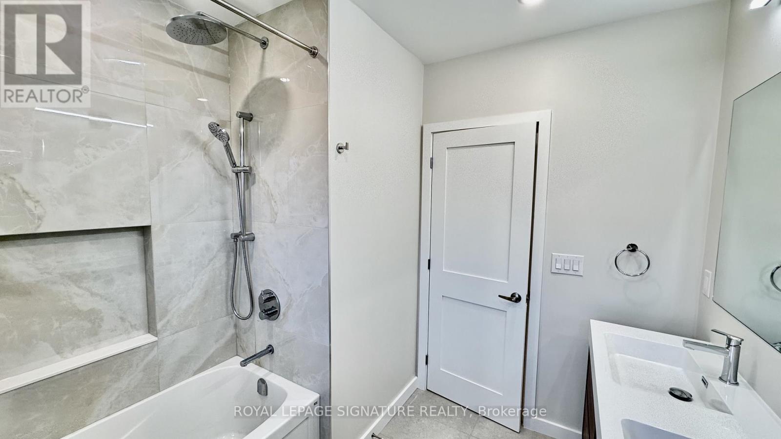 2 - 981 Glencairn Avenue, Toronto, Ontario M6B 2A8 - Photo 11 - W13570532
