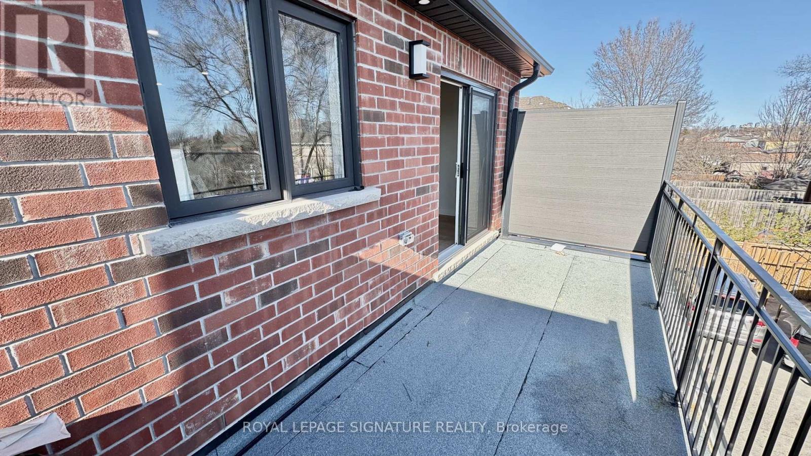 2 - 981 Glencairn Avenue, Toronto, Ontario M6B 2A8 - Photo 5 - W13570532