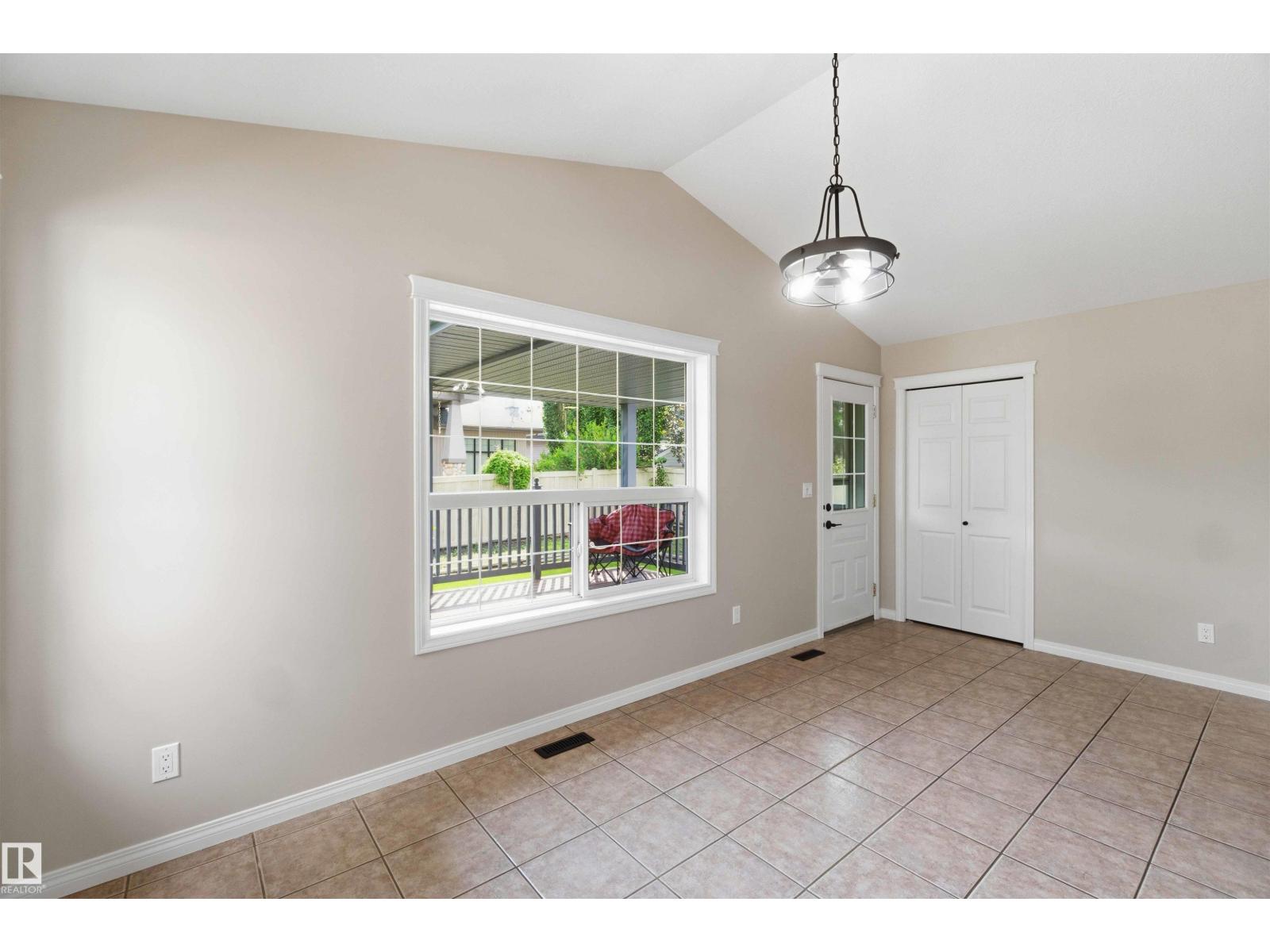 38 Willow Park Rd, Stony Plain, Alberta  T7Z 2X8 - Photo 12 - E4499064