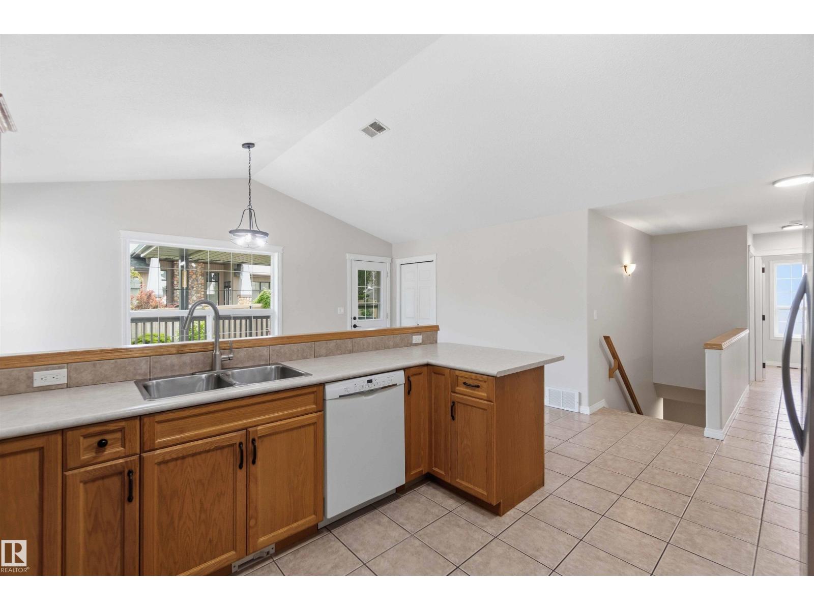 38 Willow Park Rd, Stony Plain, Alberta  T7Z 2X8 - Photo 16 - E4499064