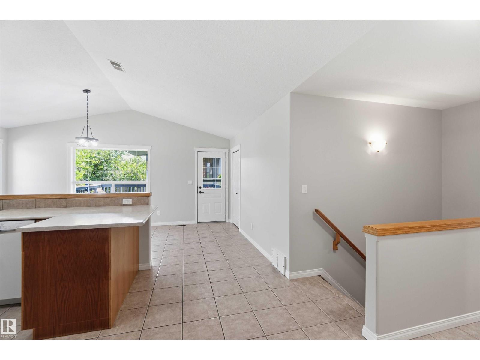 38 Willow Park Rd, Stony Plain, Alberta  T7Z 2X8 - Photo 8 - E4499064