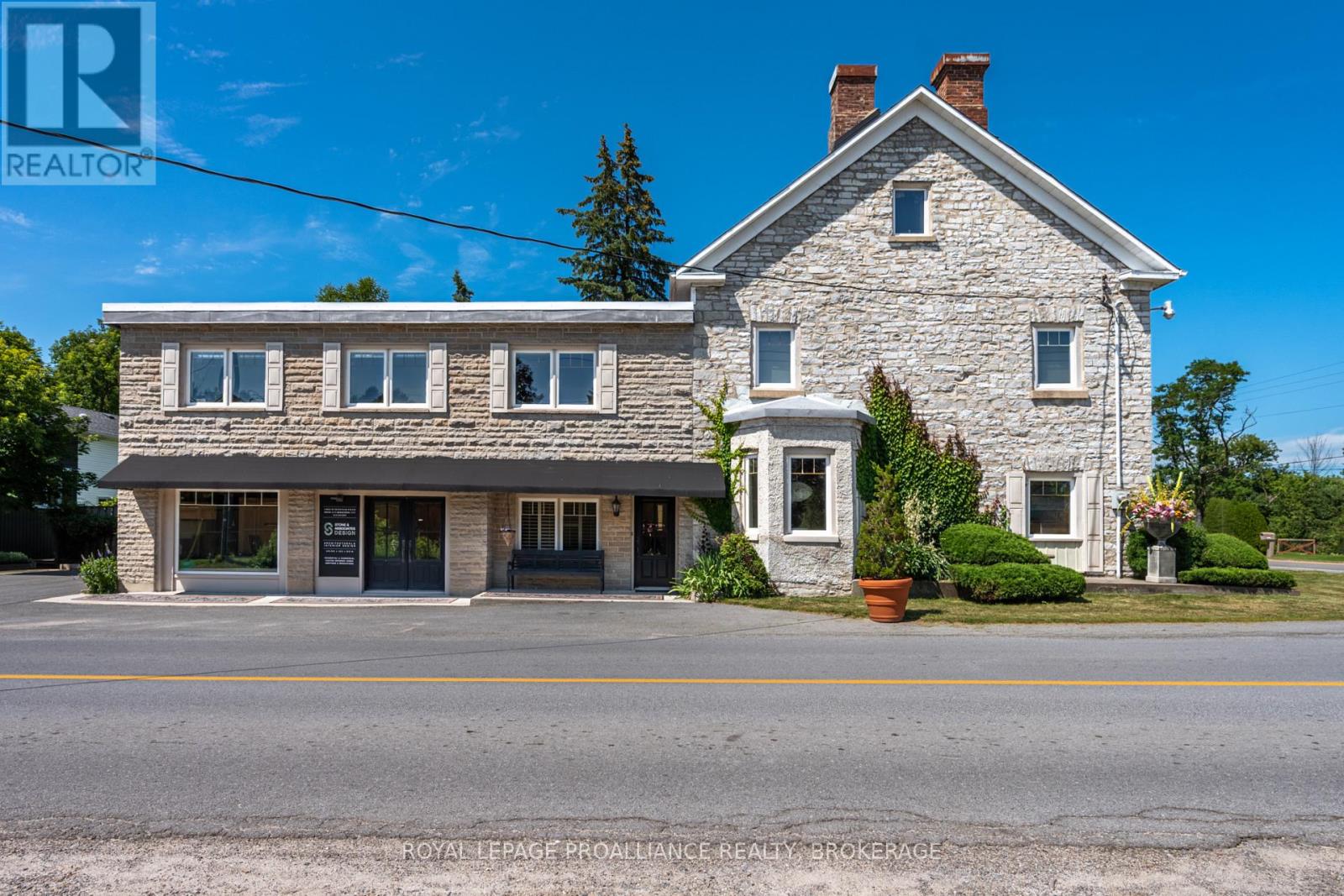 1863 Sydenham Road, Kingston, Ontario K7L 4V4 - Photo 2 - X13477946