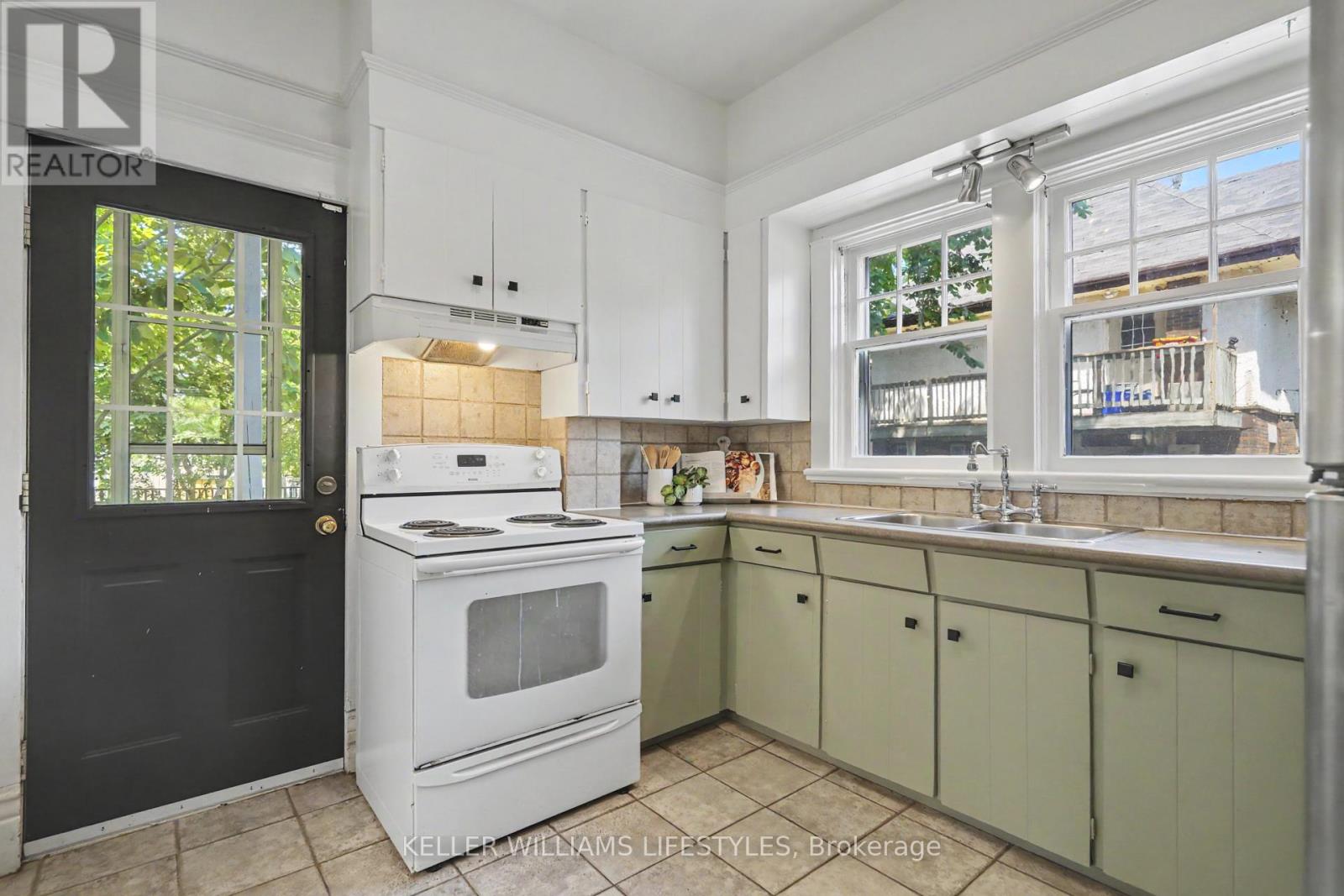 31 Gerrard Street, London South, Ontario  N6C 4C6 - Photo 15 - X13568560