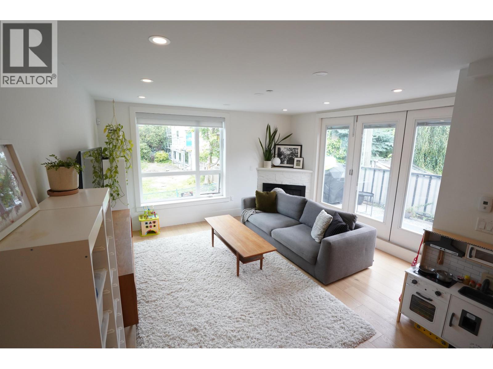 1025 Keefer Street, Vancouver, British Columbia V6A 1Y9 - Photo 5 - R3146585