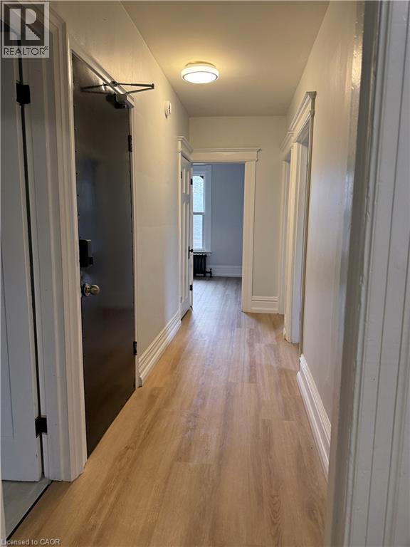 28 Eastbourne Avenue Unit# 2nd Level, Hamilton, Ontario  L8M 2M7 - Photo 8 - 40847949