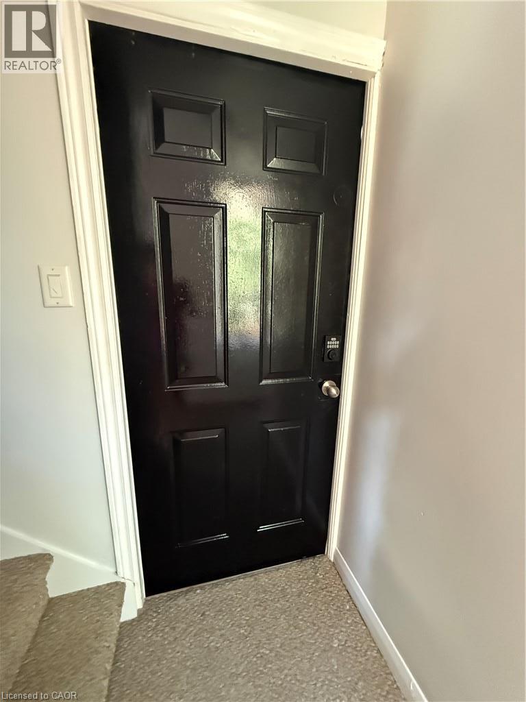 28 Eastbourne Avenue Unit# 2nd Level, Hamilton, Ontario  L8M 2M7 - Photo 4 - 40847949