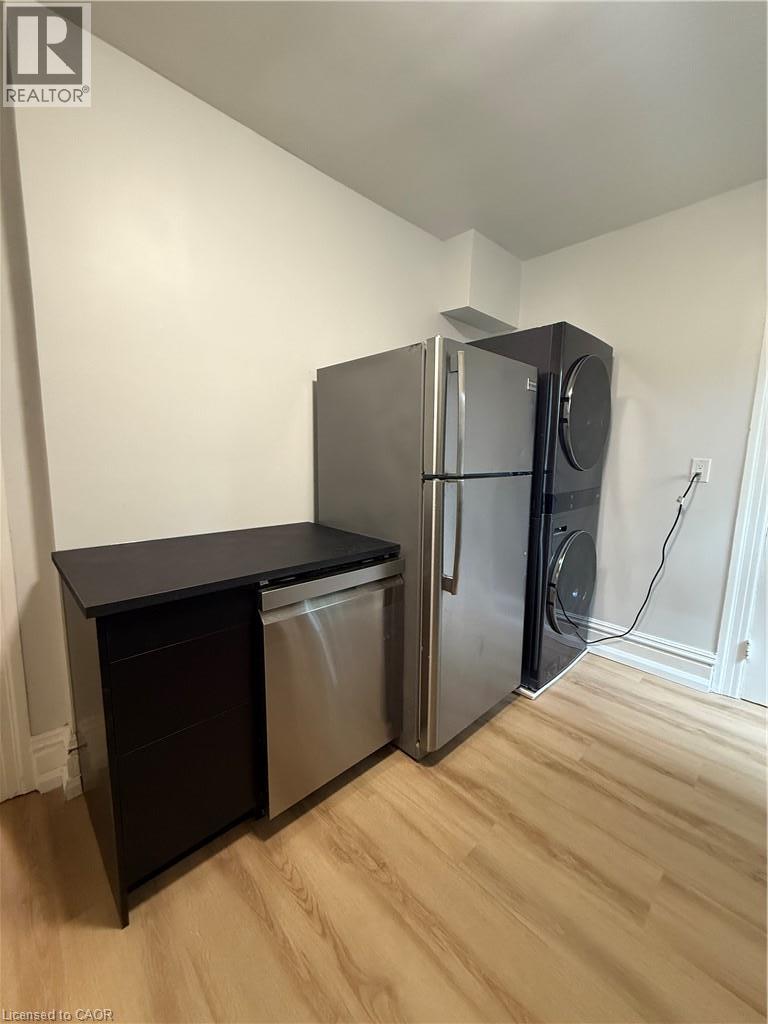 28 Eastbourne Avenue Unit# 2nd Level, Hamilton, Ontario  L8M 2M7 - Photo 7 - 40847949