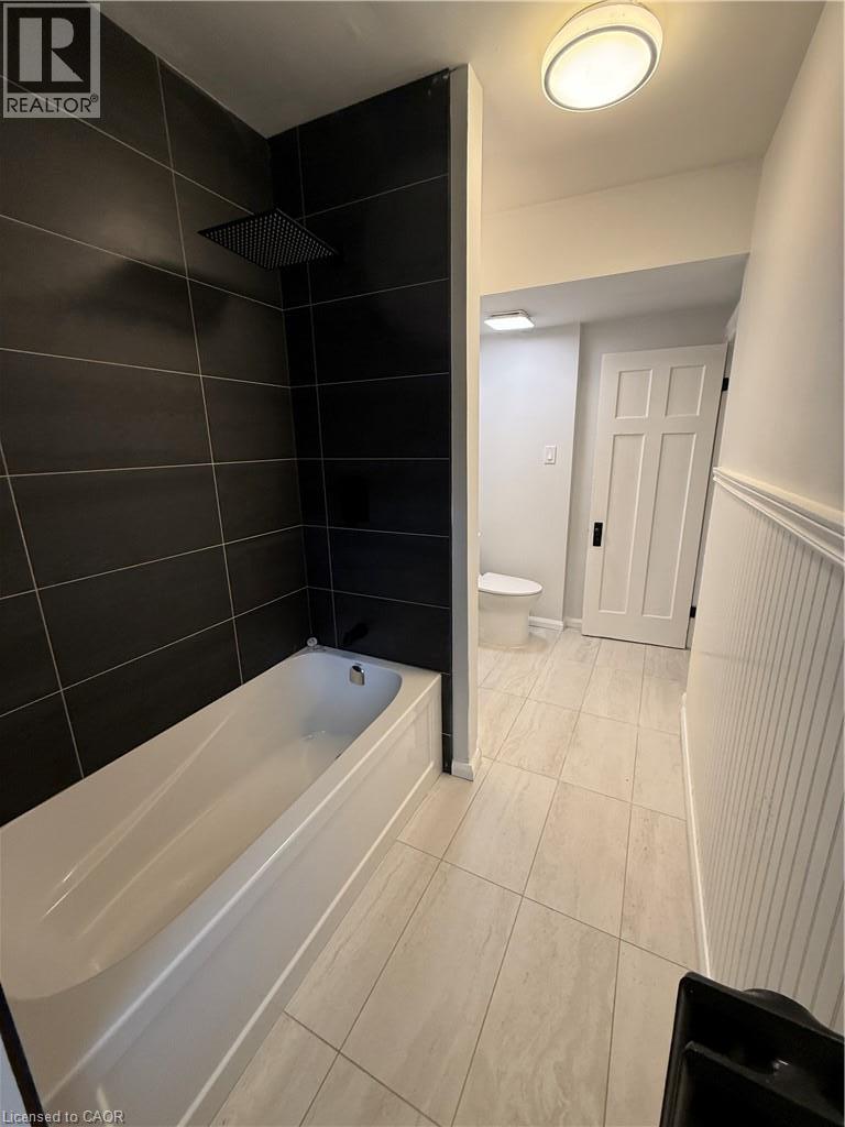 28 Eastbourne Avenue Unit# 2nd Level, Hamilton, Ontario  L8M 2M7 - Photo 10 - 40847949