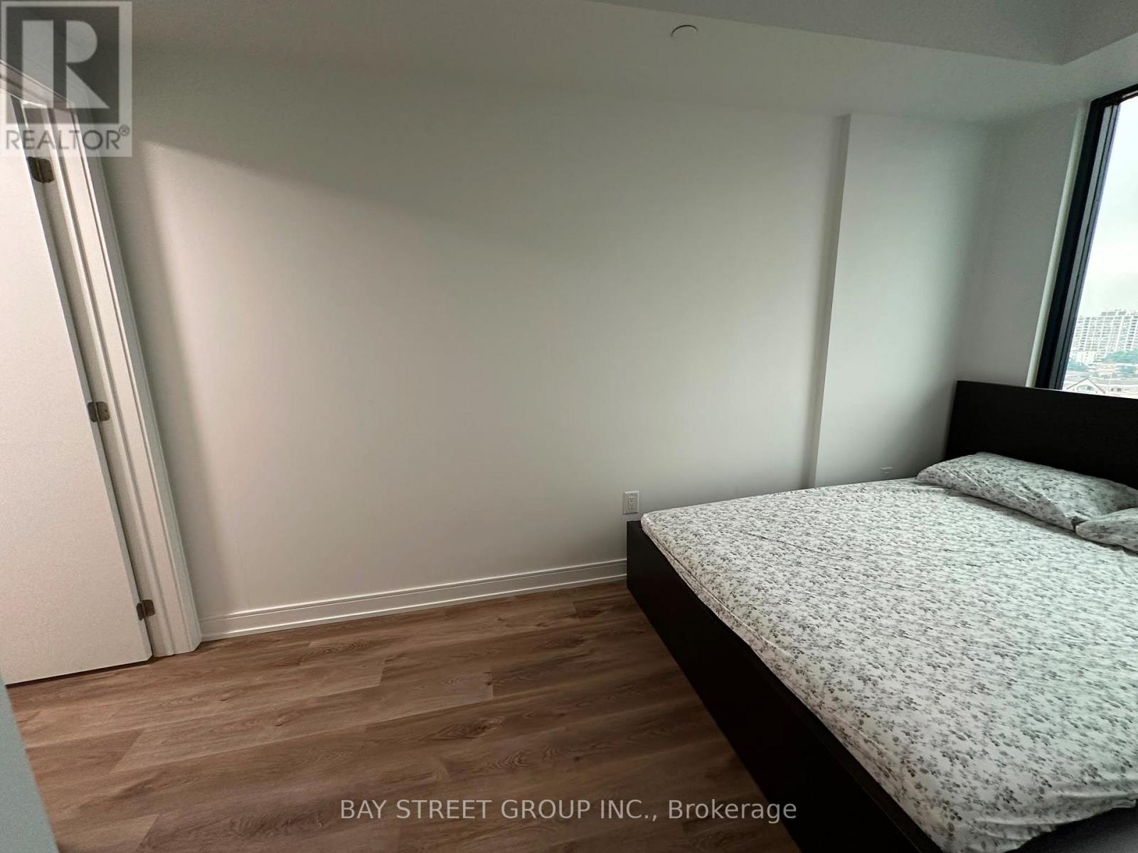 1421 - 3009 Novar Road, Mississauga, Ontario L5B 1H7 - Photo 3 - W13559898