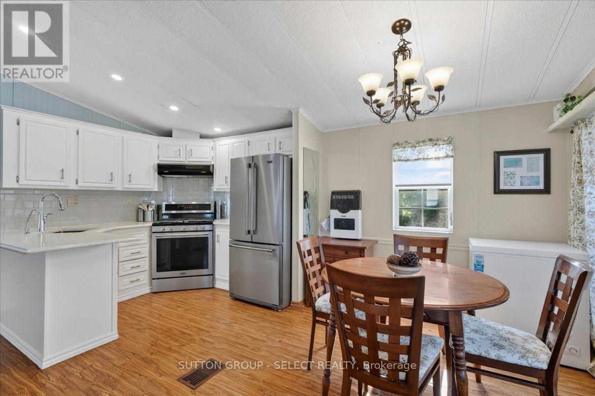 405 - 8685 Rock Glen Road, Lambton Shores, Ontario  N0M 1B0 - Photo 13 - X13570656