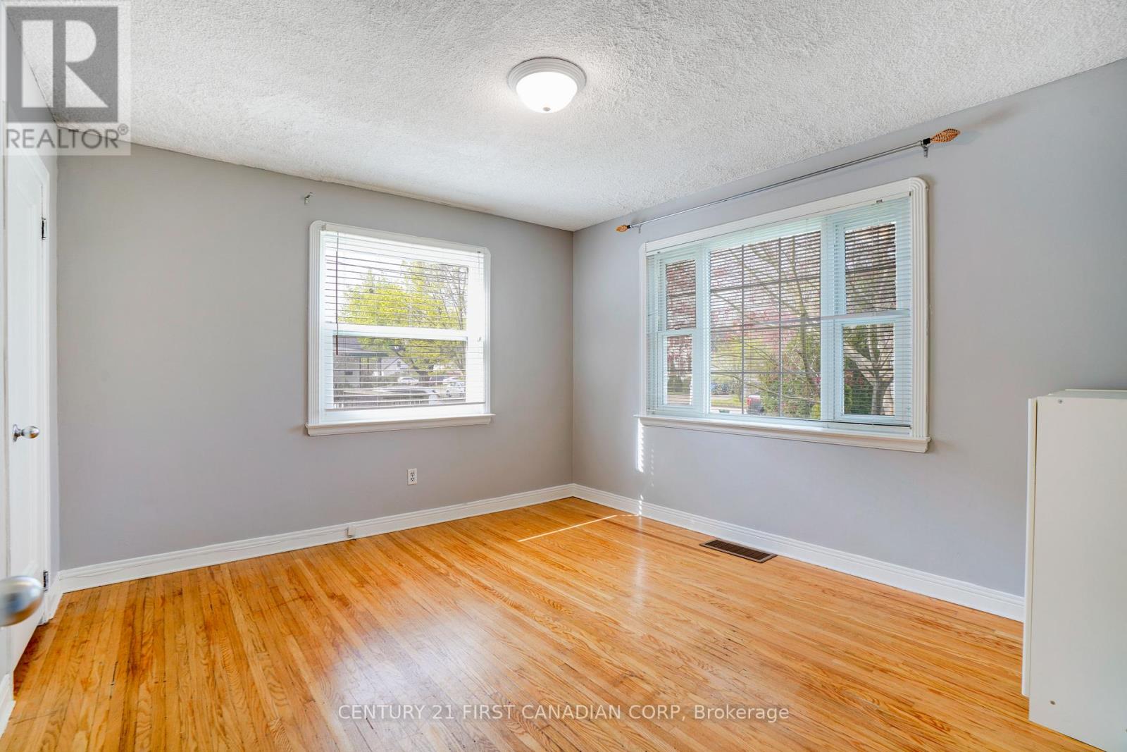 139 Britannia Avenue, London North, Ontario  N6H 2J4 - Photo 12 - X13570658