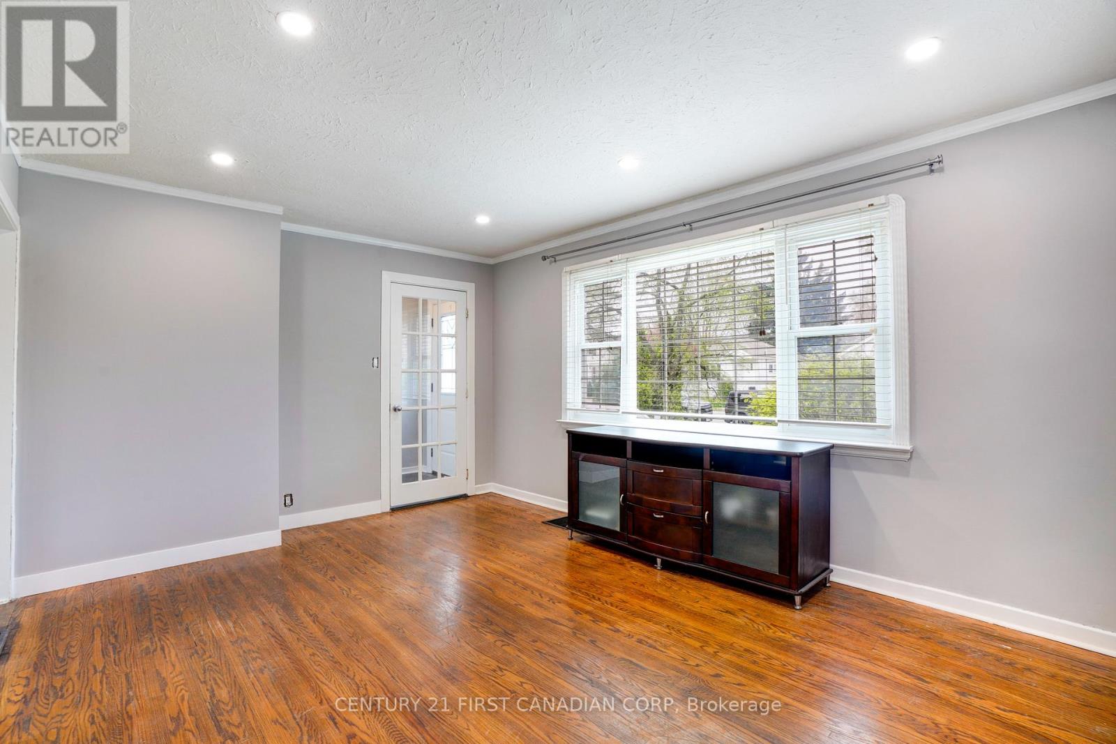 139 Britannia Avenue, London North, Ontario  N6H 2J4 - Photo 8 - X13570658