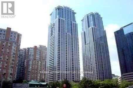 303 - 761 BAY STREET